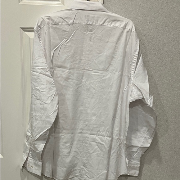 Van Heusen Crisp White Dress Shirt - Picture 4 of 7